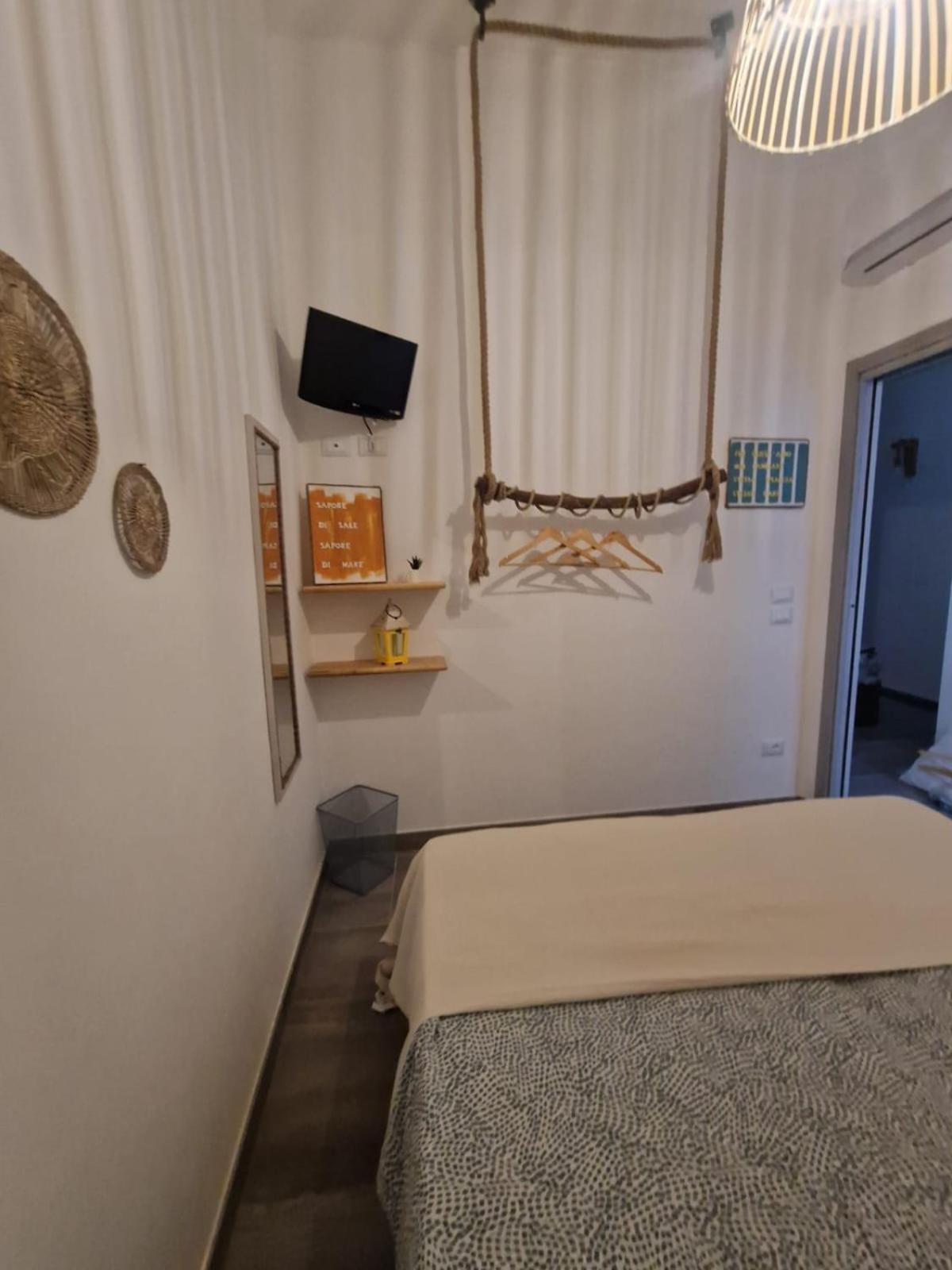 Camere A Oriente II Room And Apartments Torre dell'Orso Εξωτερικό φωτογραφία